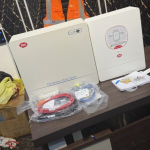 3kVA 24V Hybrid Inverter + 2.5kWh Lithium Battery